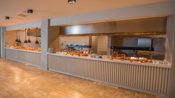 Ana Restoran Sıcak Büfesi