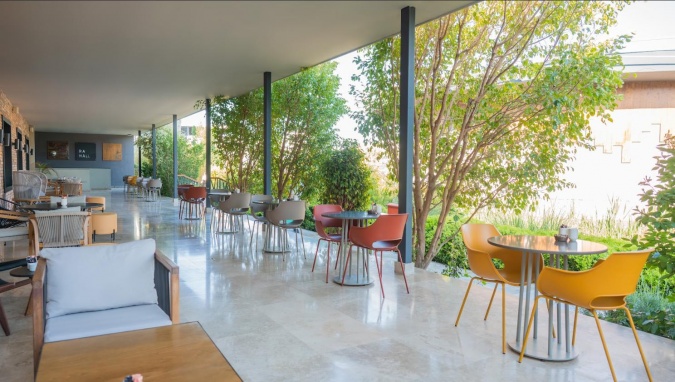 Lukka Lounge 24 Saat Dış Oturma Alanı